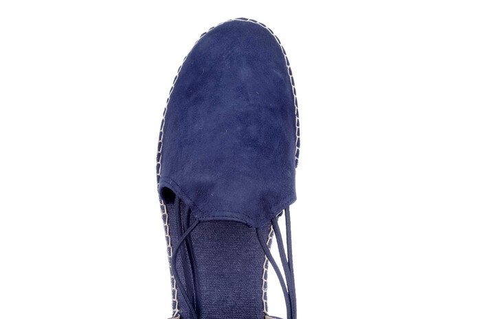 Nuria Toni Pons blauw afbeelding
