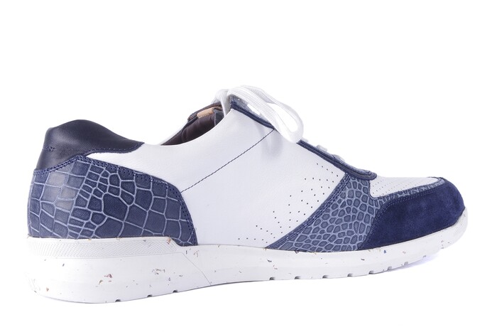 2022 202 K  GIJS WIT/JEANS afbeelding