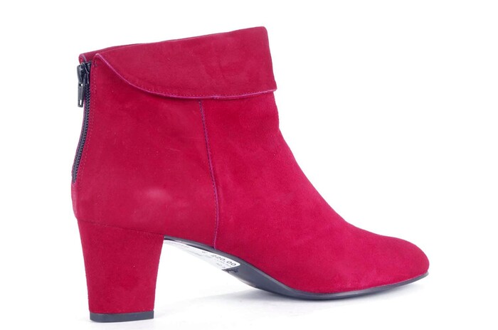 8986  LILIAN ROOD afbeelding