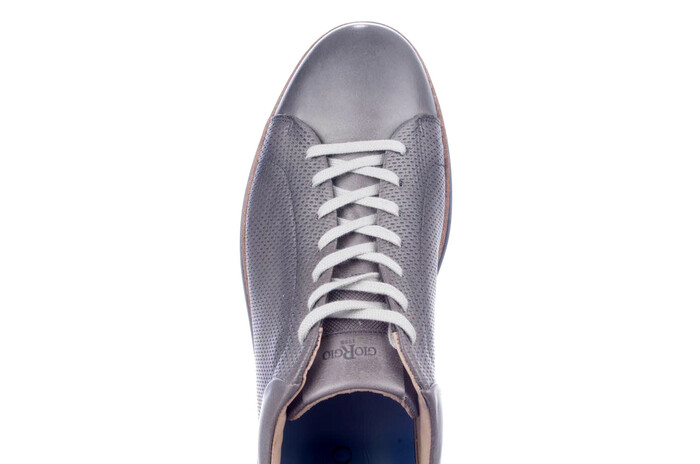 0571705 Giorgio grijs afbeelding
