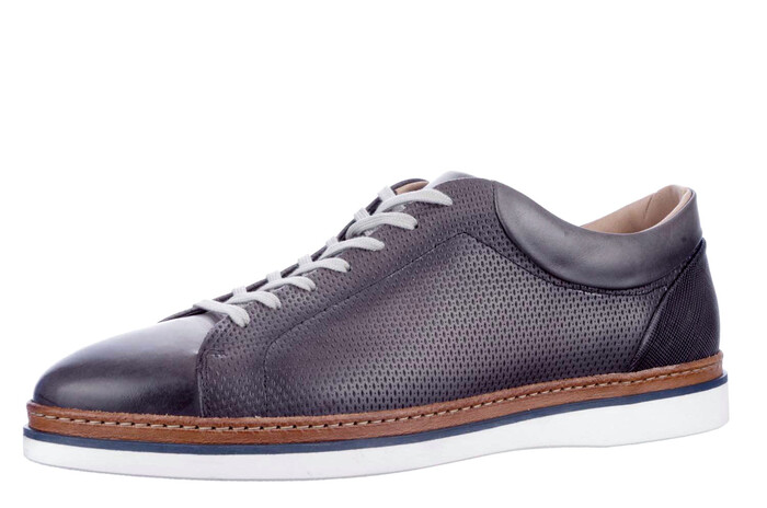 0571705 Giorgio grijs afbeelding