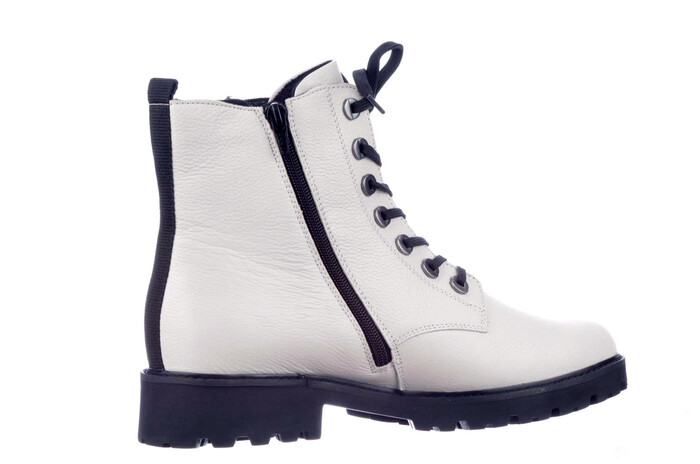 D8671-81 Remonte wit afbeelding