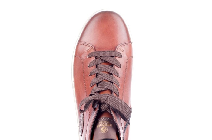D0771-38 Remonte rood afbeelding