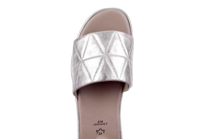 8-57205-20 Tamaris goud afbeelding