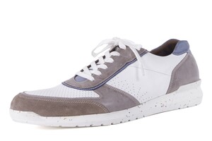 2022 202 E GIJS WIT/TAUPE