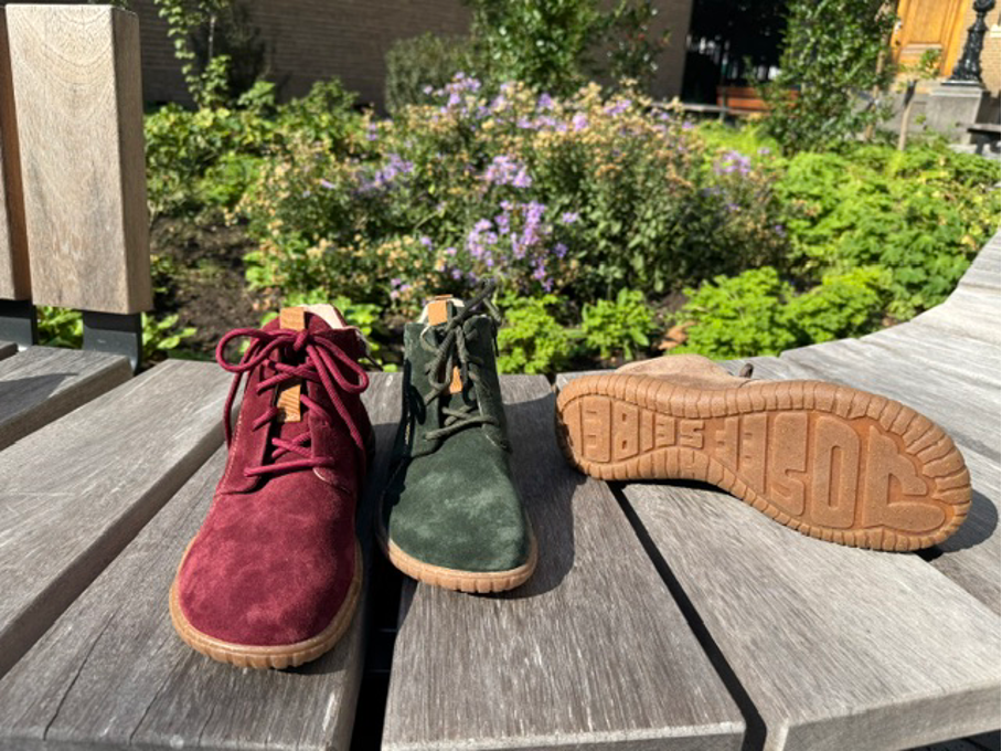 Voorpag - Nieuws - 01 -  Barefoot